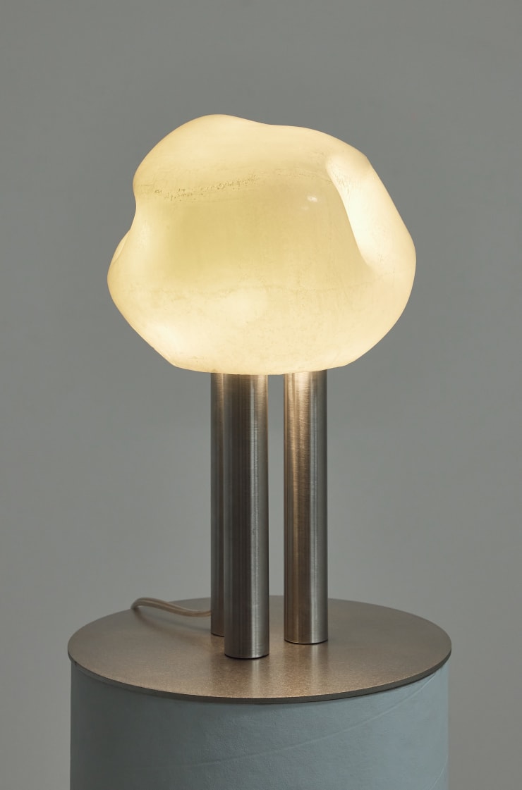 Daydreaming Objects, Scoop Elevated (Ivory), šviesos objektas / light object, 2025