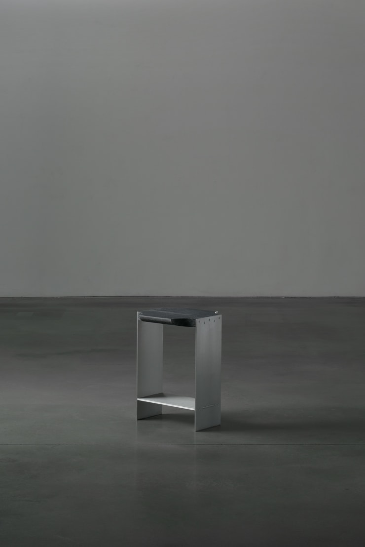 Mantas Lesauskas, F15 E , Šoninis stalelis / Side table