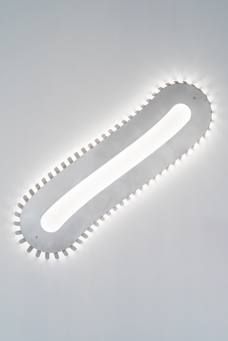 Tijs Gilde (Studio Guilty), ŠVIESTUVAS VIDUTINIO DYDŽIO / CRAWLER LIGHT MEDIUM, Šviestuvas / crawler light