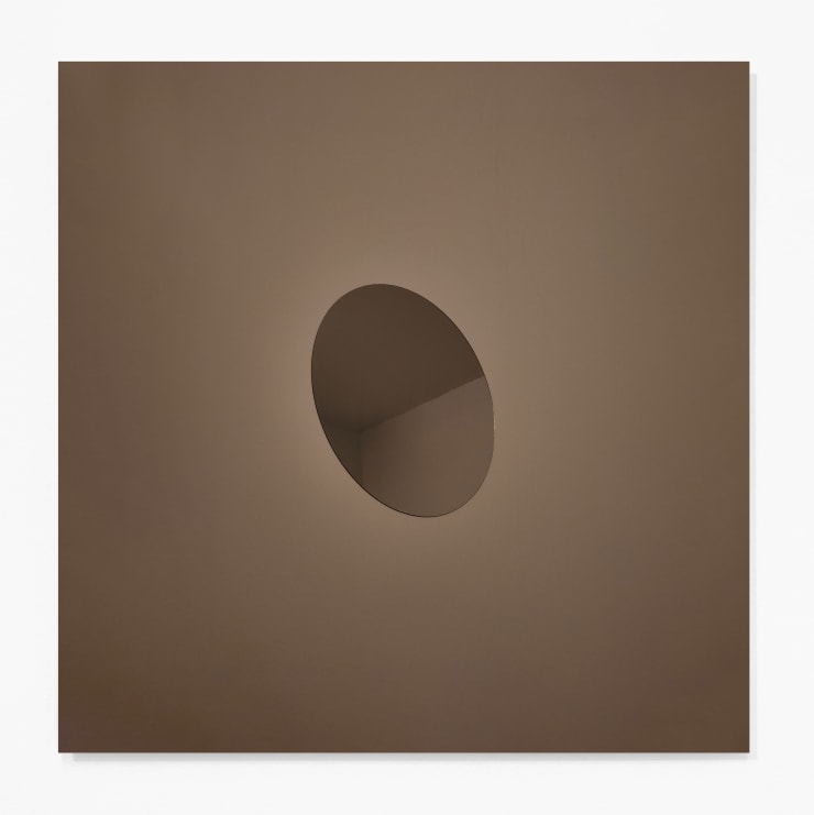 Xingze Li, Untitled (round mirror), 2024