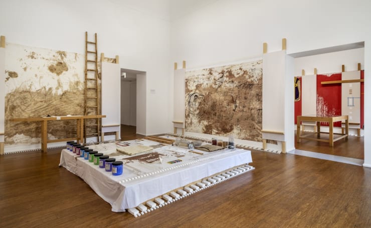 Hermann Nitsch. Cathartic Aversion. Paintings, Actions, Relics and Musical Scores, 19654-2020, video della mostra personale di Hermann Nitsch in ABC-ARTE