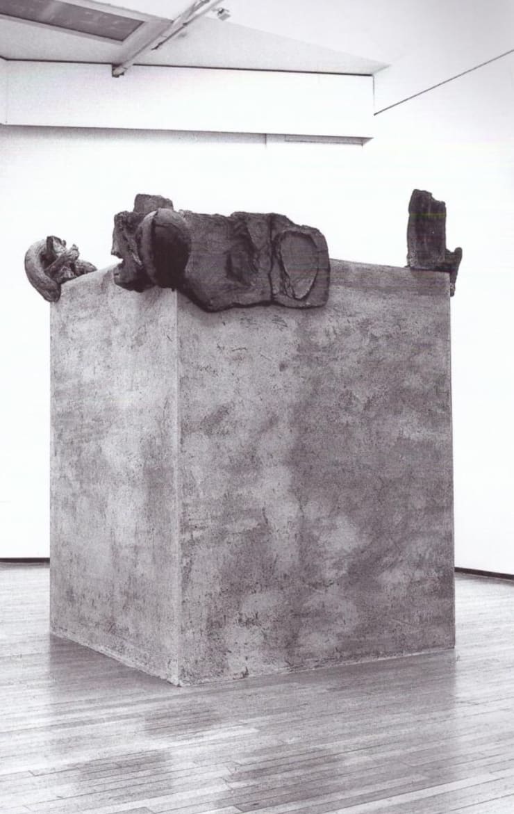 Nanni Valentini, Dialogo, 1982-83, 240 cm h. terracotta vetrificata