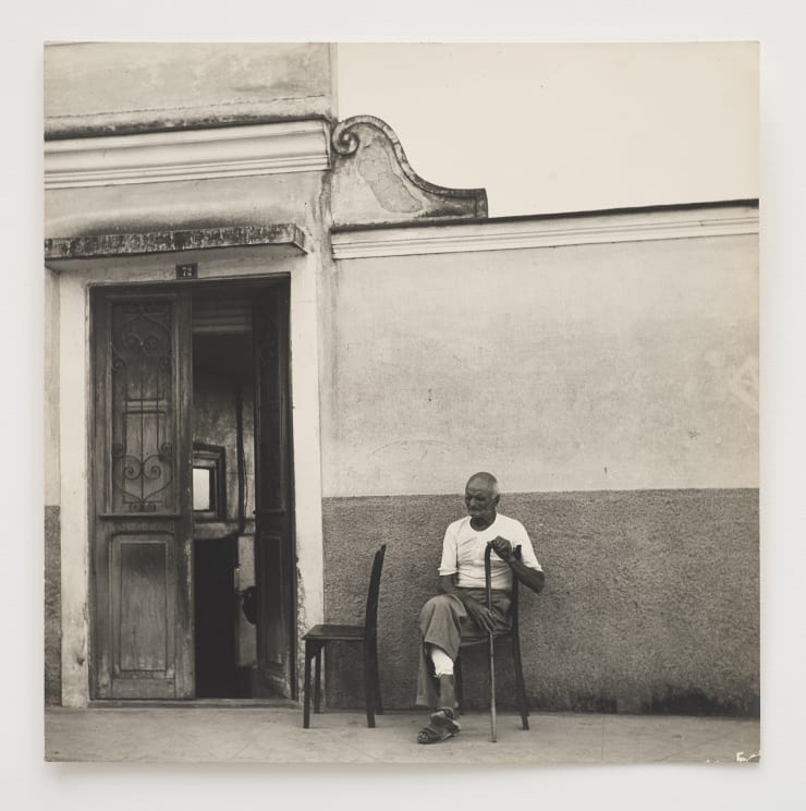 Thomaz Farkas Sem título, Rio de Janeiro, 1945 gelatina e prata sobre papel silver gelatin print on paper 29 x 28,8 cm 11.42 x 11.34 in ed vintage