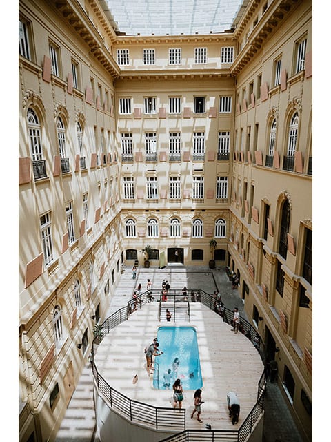 Leandro Erlich, vista da exposição "A Tensão", 2021