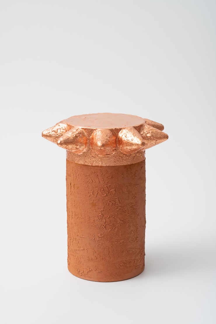 Campana Sopro na argila II, 2022 terracota e folha de estanho terracotta, tin foil 51 x 43 Ø cm 20.08 x 16.93 Ø in Ed 1/4 + 2 P.A.