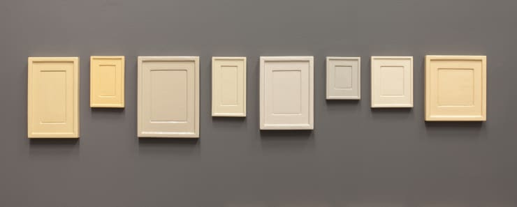 Allan McCollum, “Collection of Eight Plaster Surrogates”, 1982/1993/2003