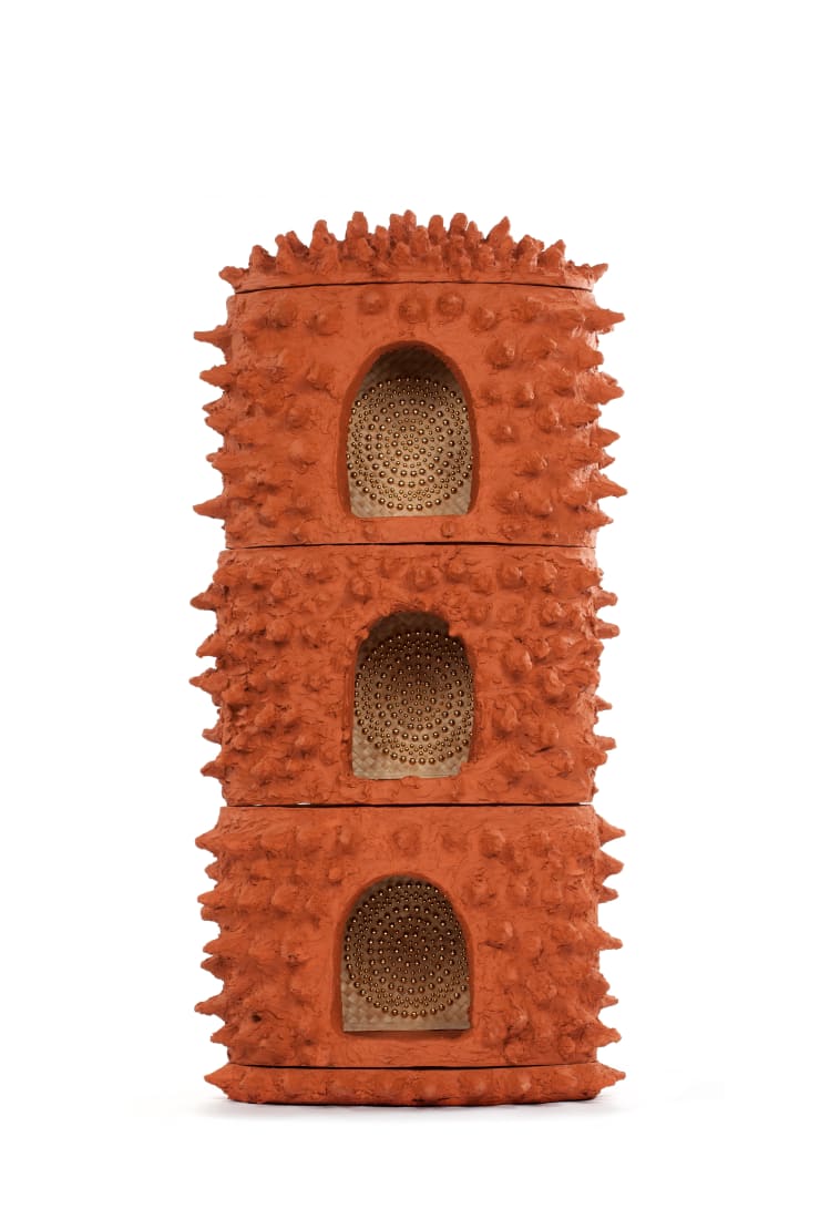 Campana “Papila”, 2024 cerâmica, palha e metal ceramic, straw and metal 160 x 80 x 50 cm 62.99 x 31.5 x 19.68 in ed 1/8 + 2 P.A.