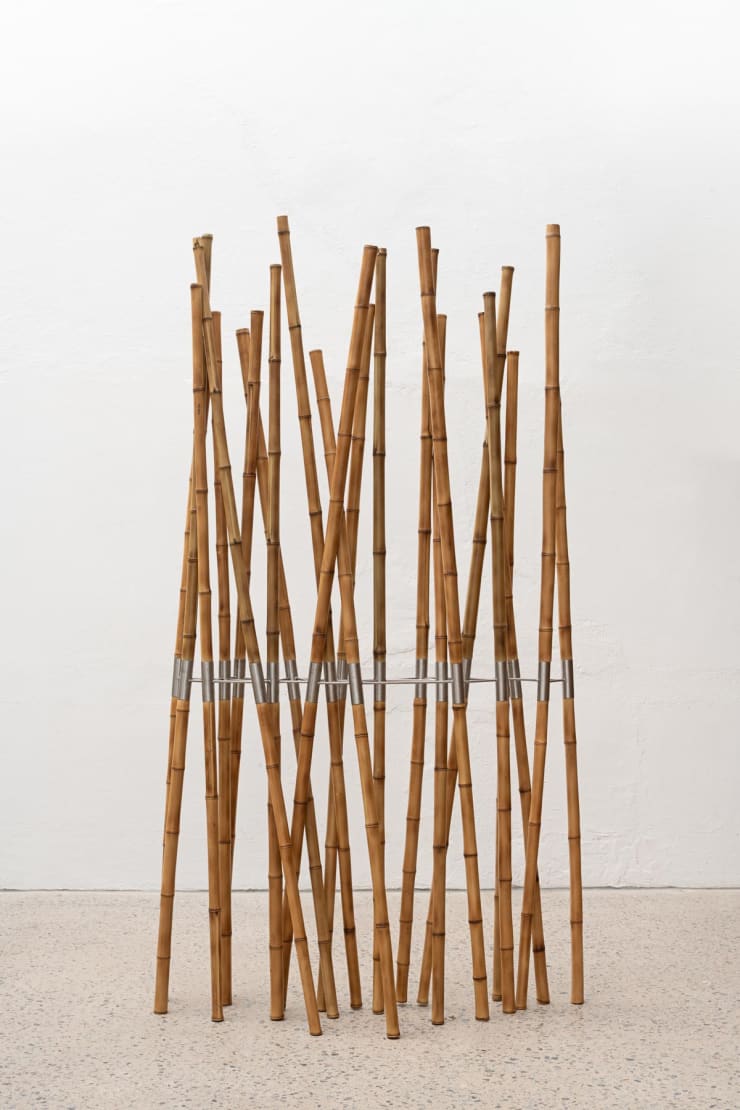 Campana Biombo Cerca, 2022 bambu e aço inox bamboo and stainless steel 170 x 110 x 25 cm 66.93 x 43.31 x 9.84 in