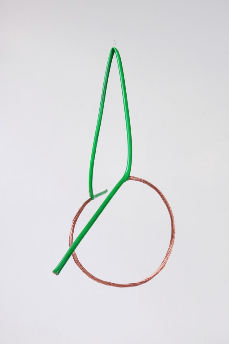 Pablo Lobato Ah! , 2021 Fio de cobre coberto por plástico | Copper wire covered with plastic 57 x 41 x 30 cm | 22.44 x 16.14 x 11.81 in