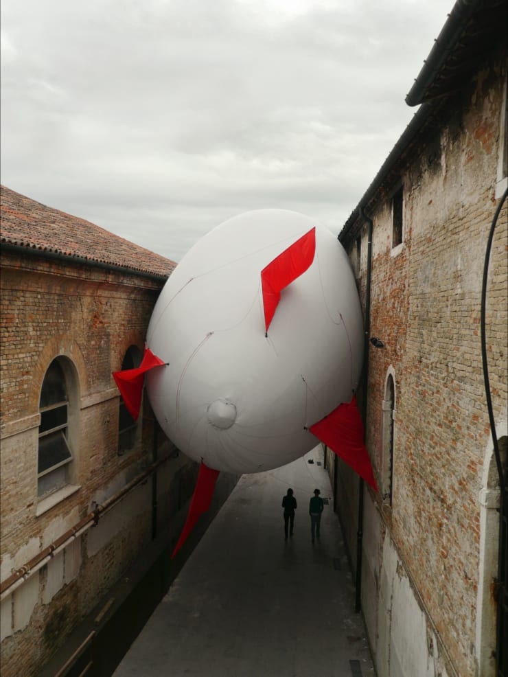 Héctor Zamora, Sciame di Dirigibili, 2009