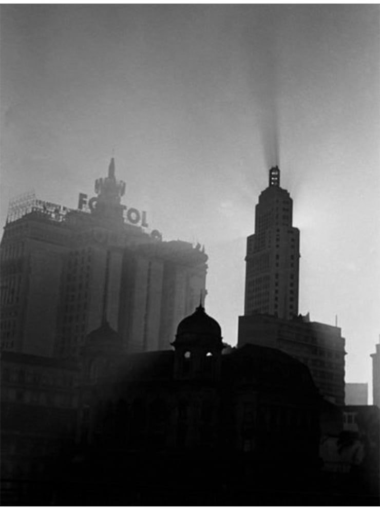 Thomaz Farkas, “Contraluz dos edifícios Martinelli e Altino Arantes", São Paulo, 1945