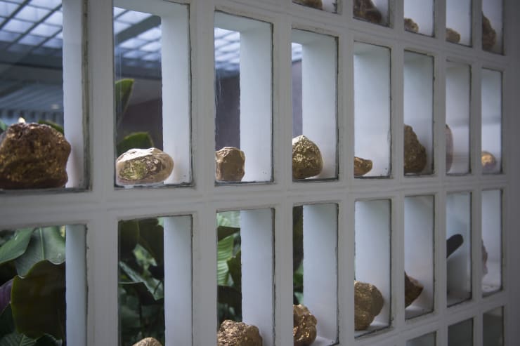 Bosco Sodi, vista da exposição "Voragine", 2017