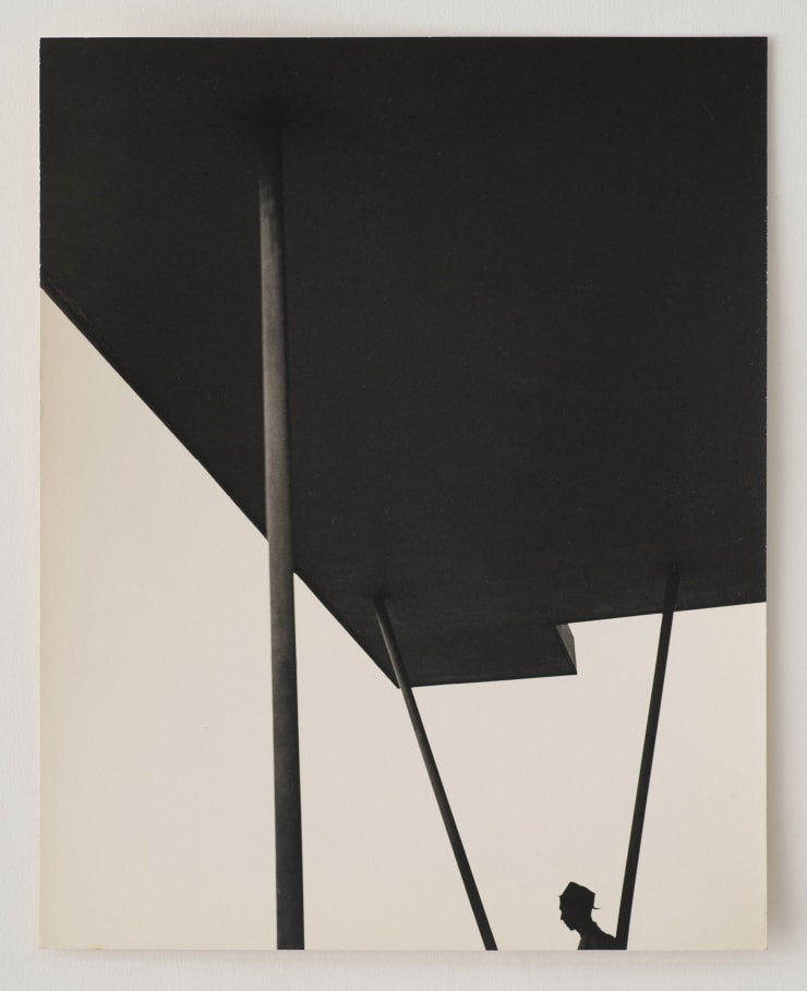 Thomaz Farkas Marquise do Cassino da Pampulha, Belo Horizonte, c. 1949 gelatina e prata sobre papel silver gelatin print on paper 28,7 x 22,9 cm 11.3 x 9.02 in ed vintage