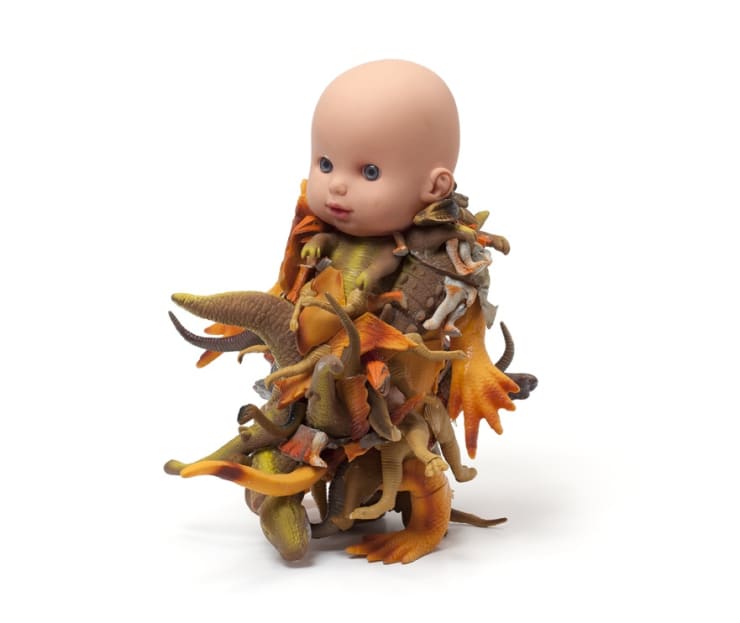 Campana Escultura, 2014 chumbo, plástico, madeira, resina lead, plastic, wood, resin 28 x 24 x 28 cm 11.02 x 9.45 x 11.02 in