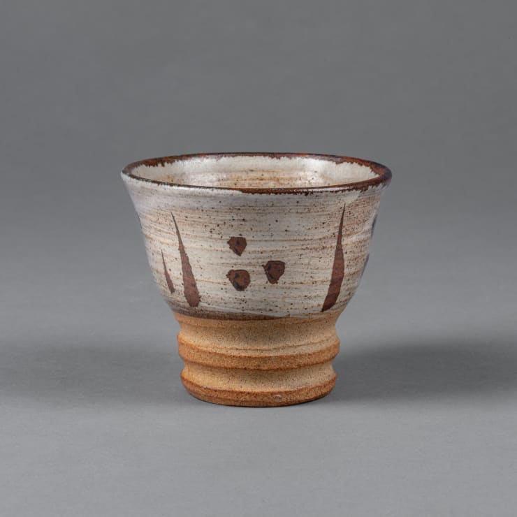 William Staite Murray, Small Footed Bowl, c. 1930, Stoneware, 2 3/4 x 3 3/8 x 3 3/8 in, 7 x 8.5 x 8.5 cm