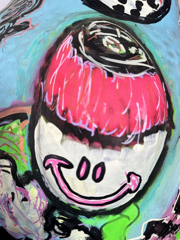 Detail Smiley Egg Shark