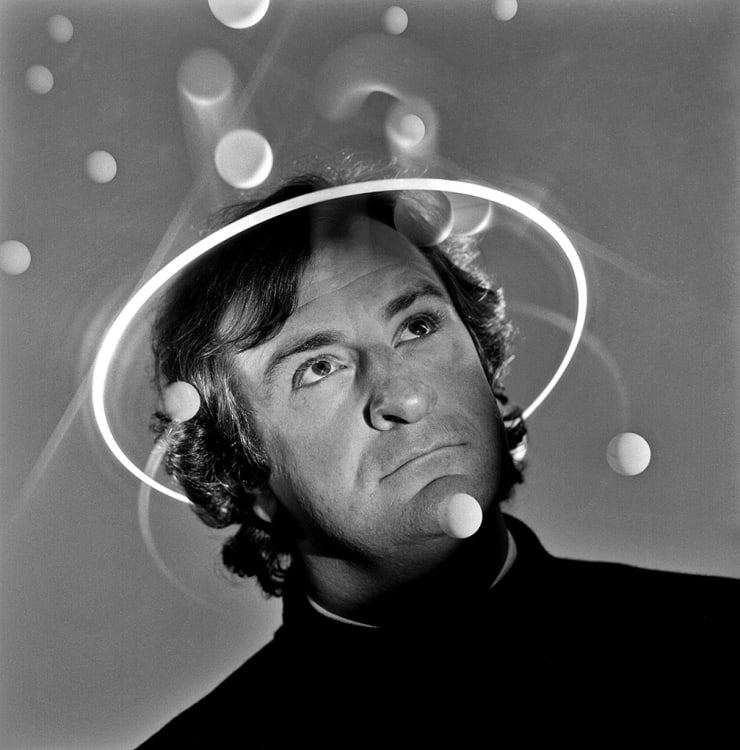 Brian Griffin, Douglas Adams, 1986