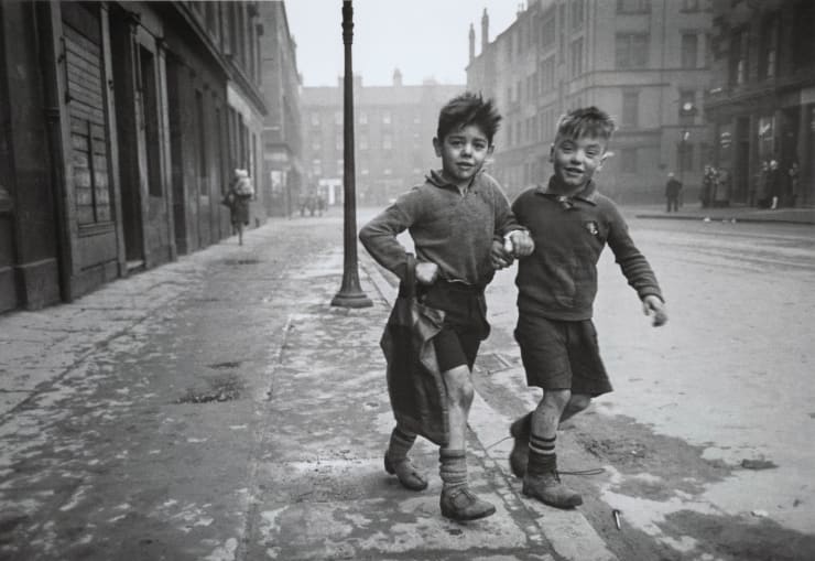 Bert Hardy - Gorbals Boys, Glasgow, 1948