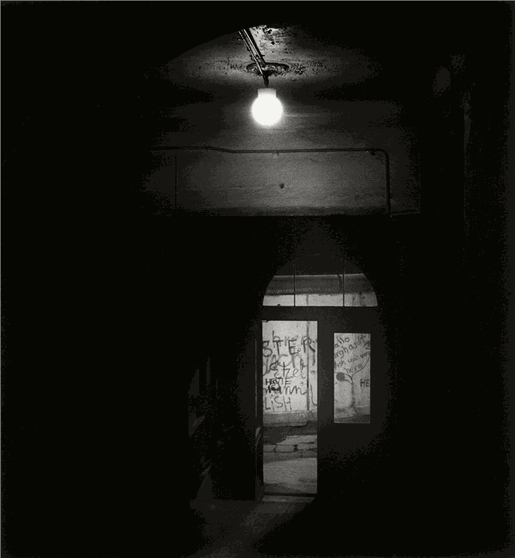 Konrad Rufus Müller, Die Mauer, 1987