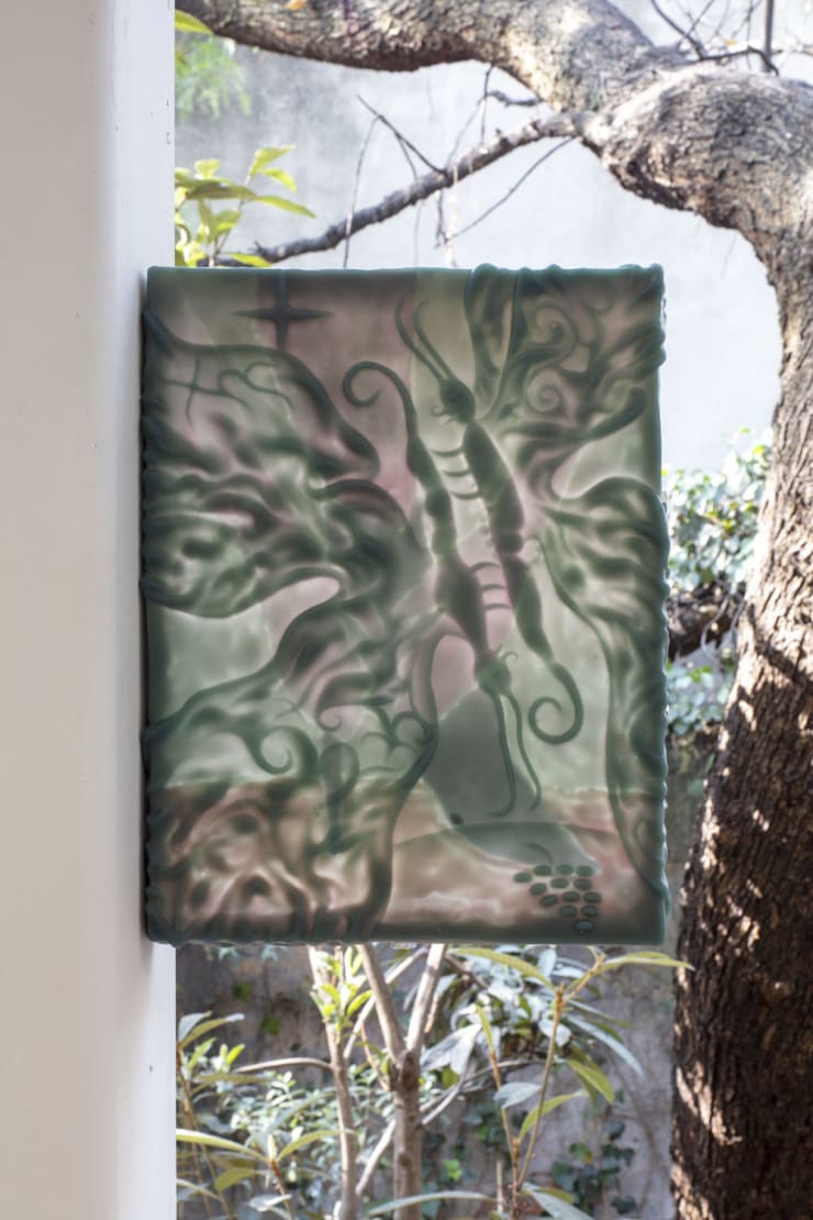 ASMA Semidesnudae, 2021 Platinum silicone, MDF, aluminum 35 x 27.5 x 5 cm (13.77x 10.83 x 1.97 in)