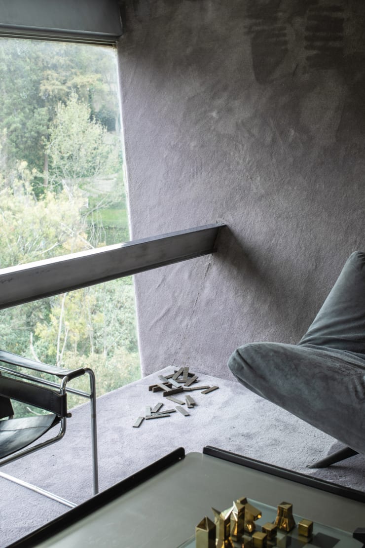 Mario García Torres The Strange Things My Eyes See, 2022 18 Pieces of Wood Parquet made of bronze Variable dimensions