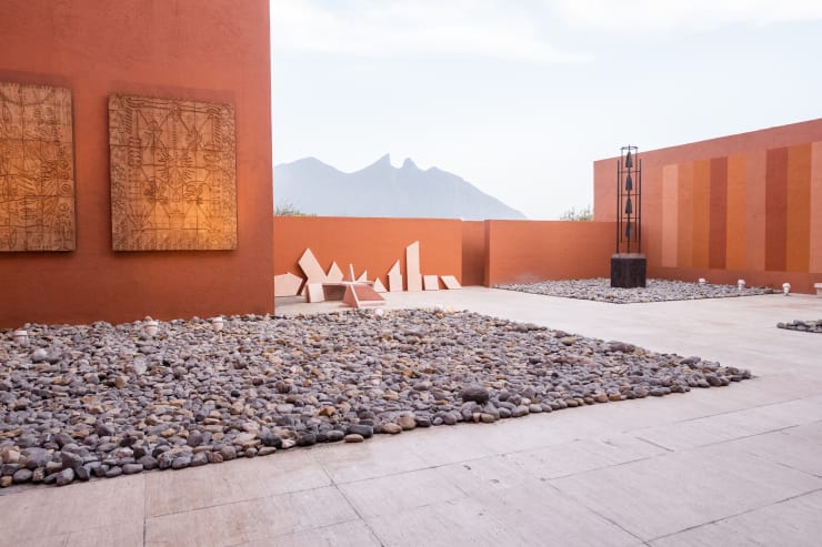 Peana Marco Eedo Install 15