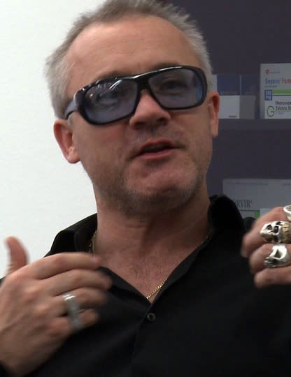 English artist Damien Hirst. Still image from the 2010 documentary "The Future of Art" by Erik Niedling and Ingo Niermann, 2010 This file is licensed under the Creative Commons Attribution-Share Alike 3.0 Unported license.