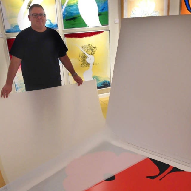 Gary Santoro with Donald Sultan’s Big Poppies (Red), 2014, Color silkscreen with flocking and tar-like texture on white 4-ply museum board, 59 x 59 in, Edition of 30