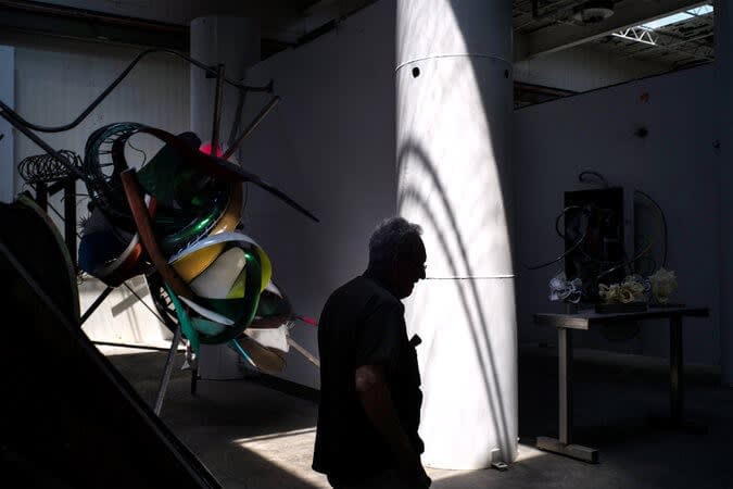 Frank Stella in his studio in Rock Tavern, N.Y. Credit Todd Heisler/The New York Times. 2015