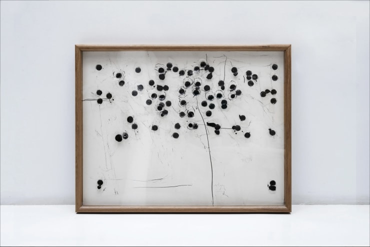 a black and white Jordi Alcaráz painting, Dibuixos (II), 2021 Ink, cardboard on metacrylate
