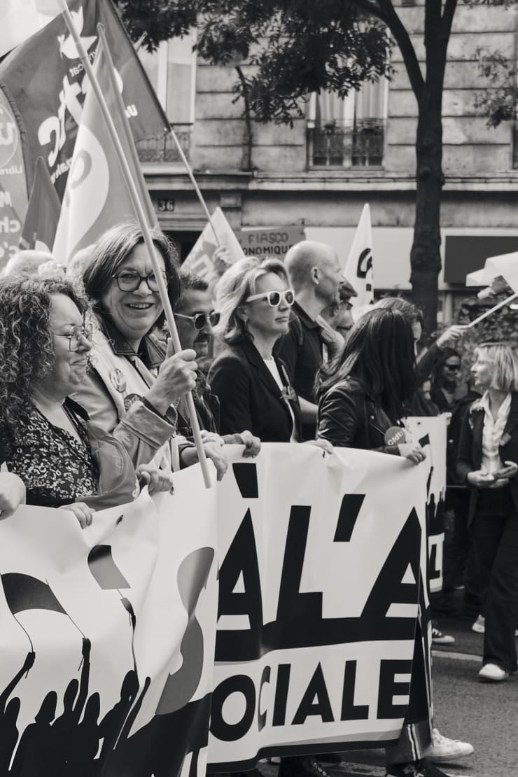 Marylise Léon (CFDT) et Frédéric Souillot (FO). Cortège intersyndical, mobilisation contre les politiques d’austérité, Paris, 2 octobre 2025.