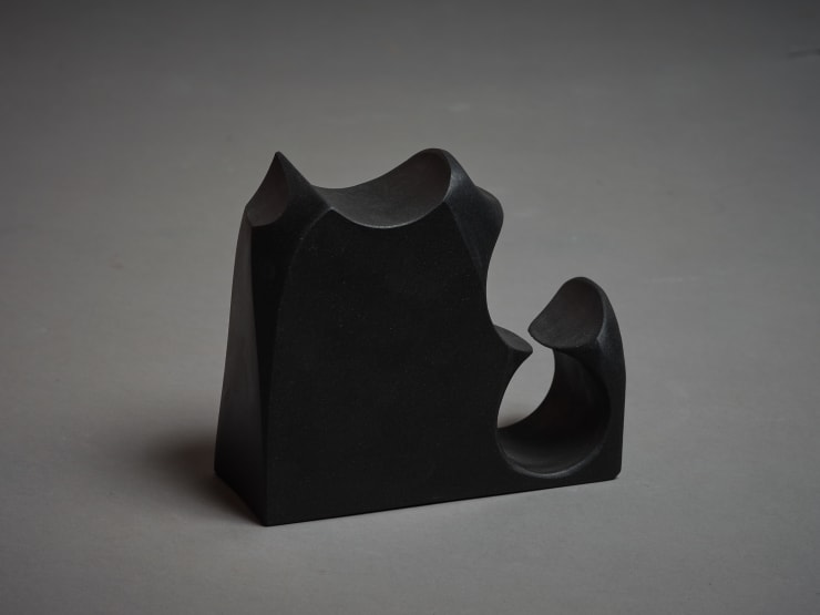 Chris van Doren Turoa, 2023 Black granite 15 x 16.5 x 6.5 cm