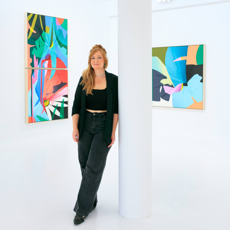 Carrie Gillen, Featured Artist