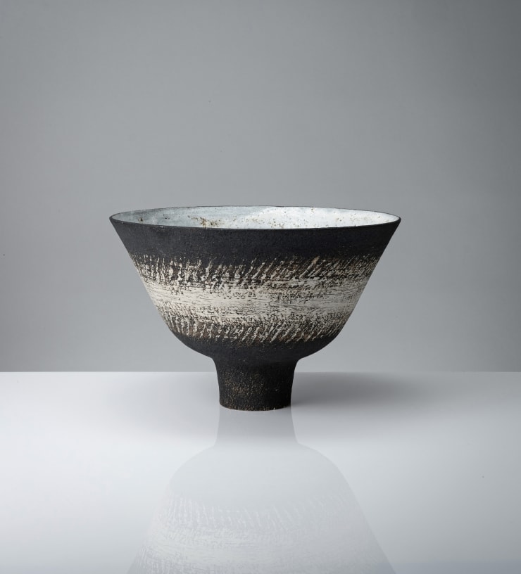 Flared vessel, 1972