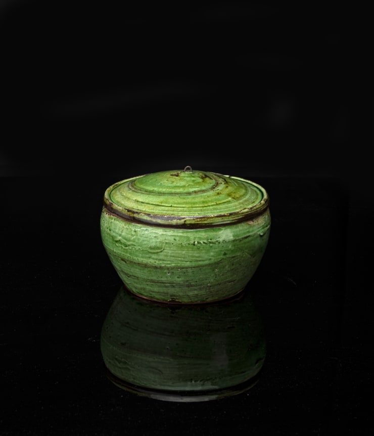 Sandy Simon, Lidded pot, 2010