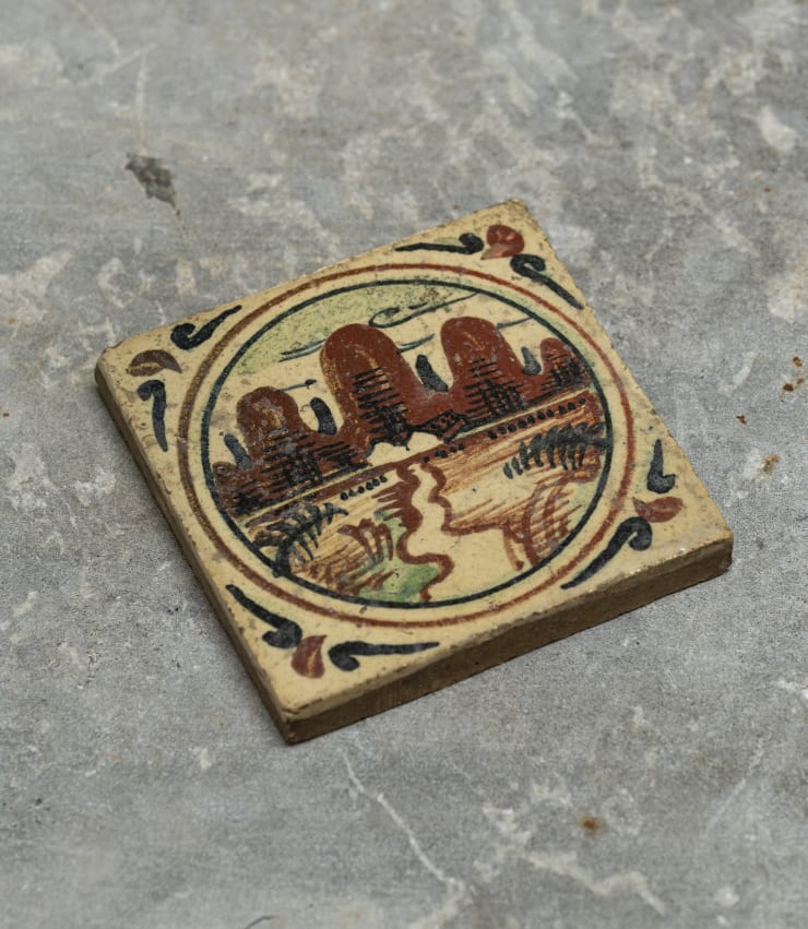 Bernard Leach, Slipware tile, 1922