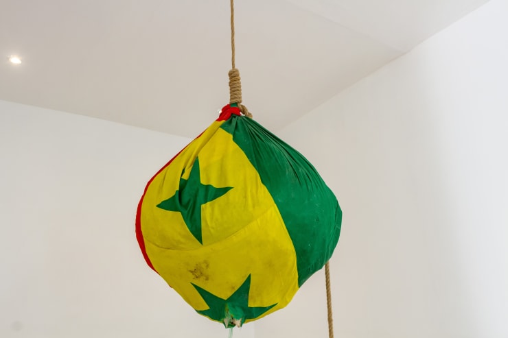 Toolu Xeer (Le champs de pierre) Binta Diaw - DAKAR