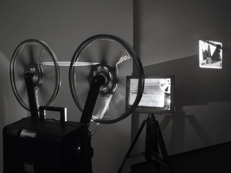 Guy Sherwin Projector Illuminating Itself, 2016 Installation for 16mm projector, mirrors, 9 second film loop (GSN001)