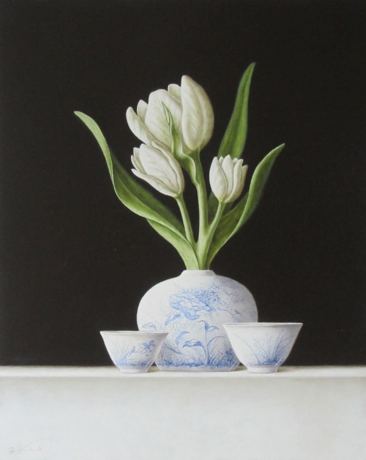 Japans vaasje met tulp - 2014 - olieverf op paneel - 30 x 24 cm