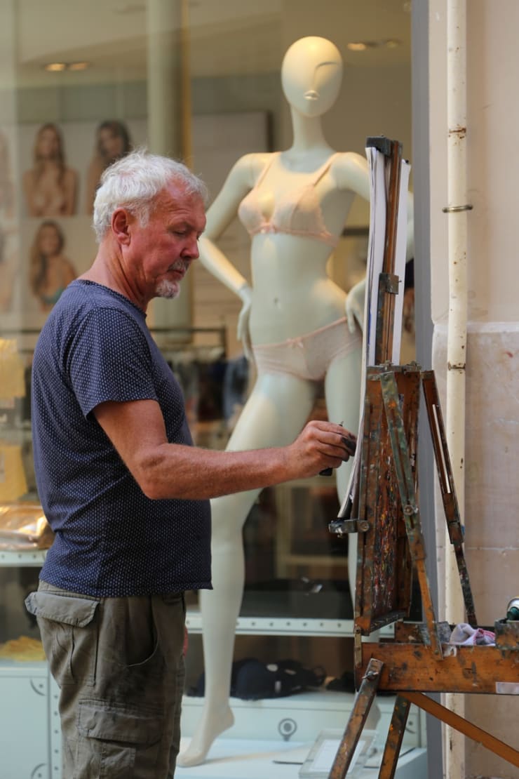Gerard Byrne sketching plein air cityscape of Malaga, Spain