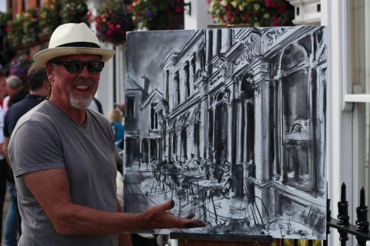 Gerard Byrne painting plein air Finnegans Pub, Dalkey, photo Colm Murphy