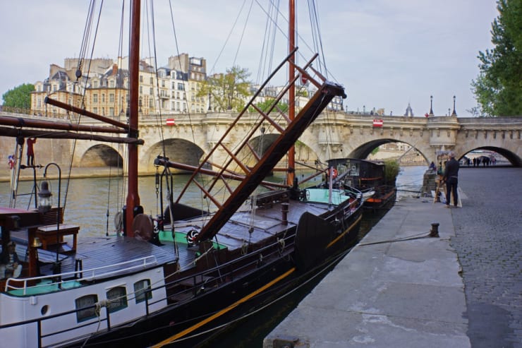 Gerard Byrne painting plein air Paris