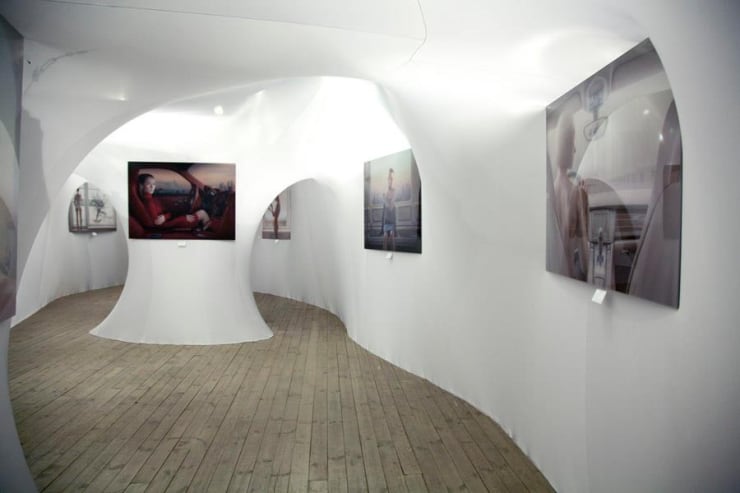 305453 2529185593769 144166844 N