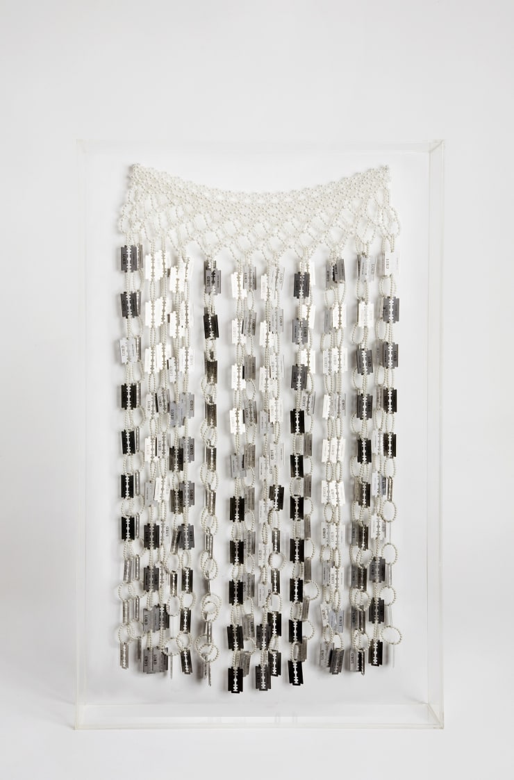 Nazareth Pacheco Saia, 2013 Pearls and razor blades