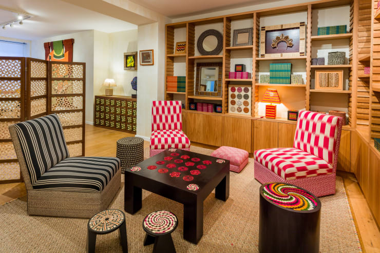 T4A1381 Lamb Gallery Low Res