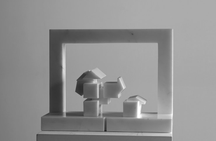Finestra, 2003, marmo di Carrara, cm 45x18x35
