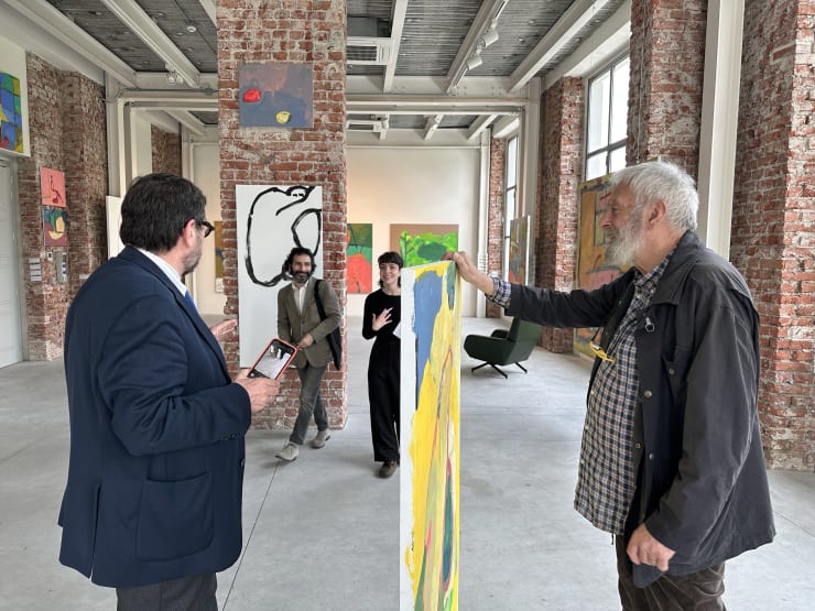 Lorenzo Vatalaro, Alessandro Bonfanti e Paul Goodwin all'interno della mostra.