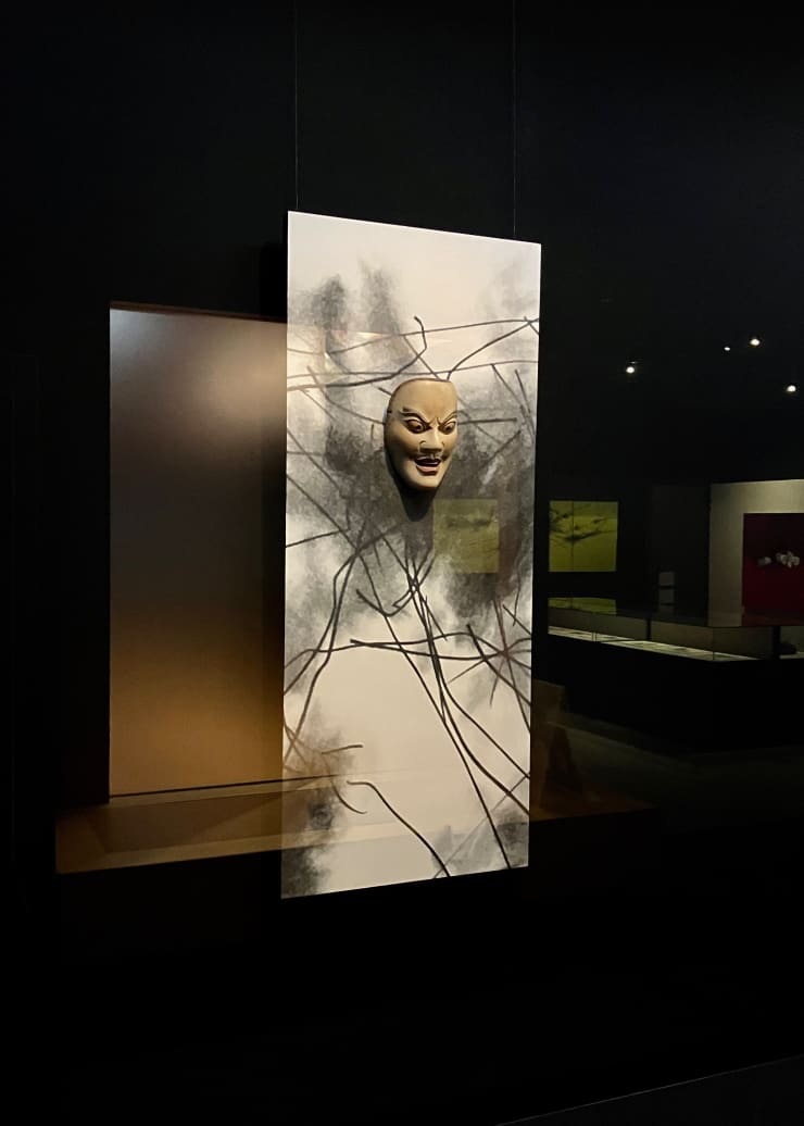 Veduta della mostra presso Kanazawa Noh Museum.