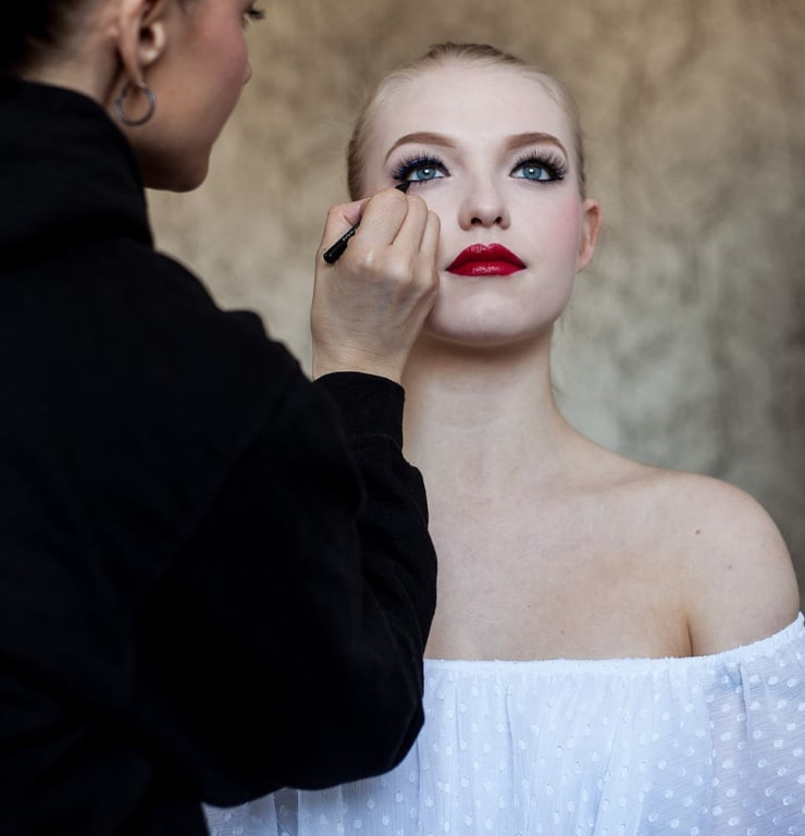 While the model was being made up my assistant and I set the lighting