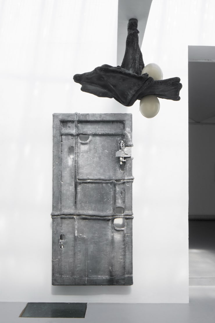 Piotr Lakomy 3 Inch Giant in Your Bathroom Centre for Contemporary Art FUTURA , Prague, 2019